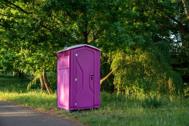 Best Construction site porta potty rental  in Mathews, LA